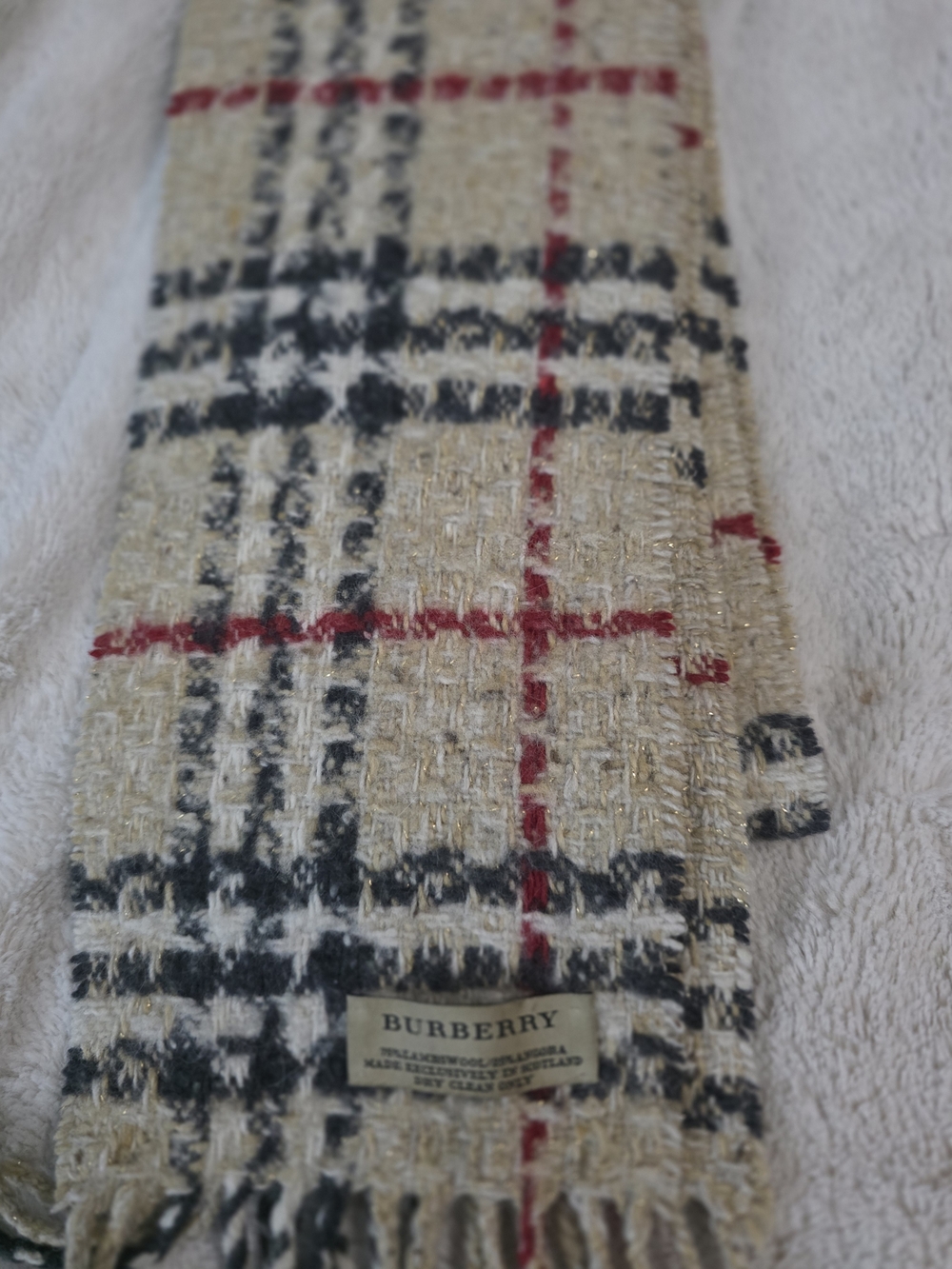 Burberry Vintage Lamb's Wool Thin Scarf. 100% Authentic